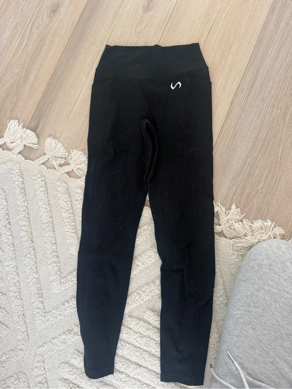 LF Black High-Rise Women's Leggings